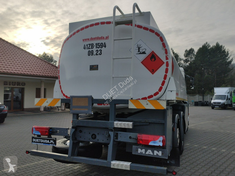 Lastbil MAN TGA 26.310 Autocysterna z Dystrybucją