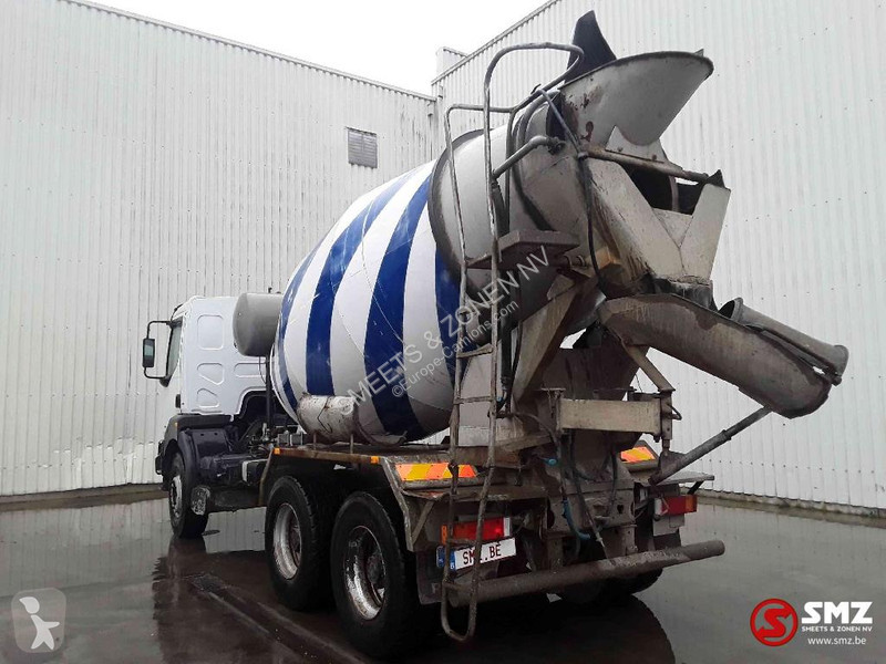 Camion Renault 300 manual pump