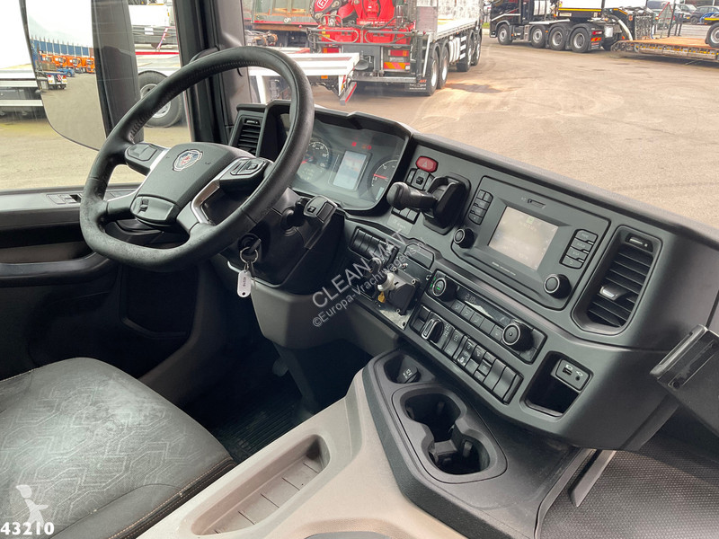 Camion Scania 410 8x4 Kipper