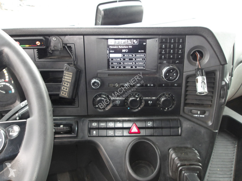Lastbil Mercedes 1836 4x2