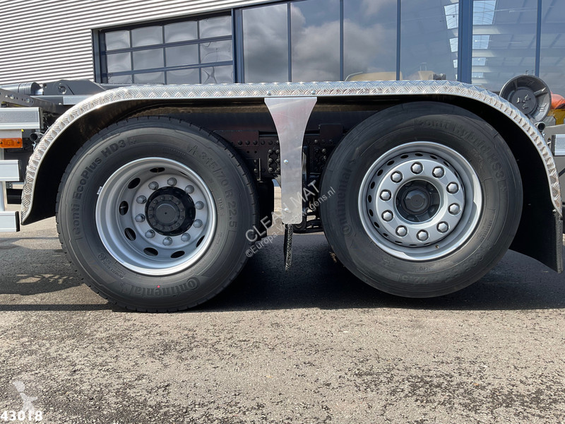 Camion Volvo 350 6x2 HMF 19 Tonmeter laadkraan...