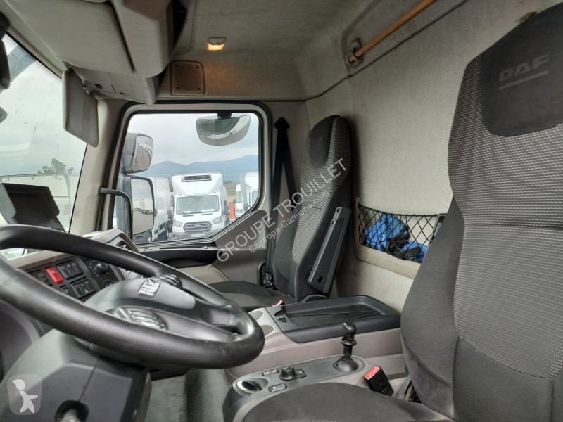 Camion DAF 19 TONNES 280 CV HAYON PORTE RELEVANTE