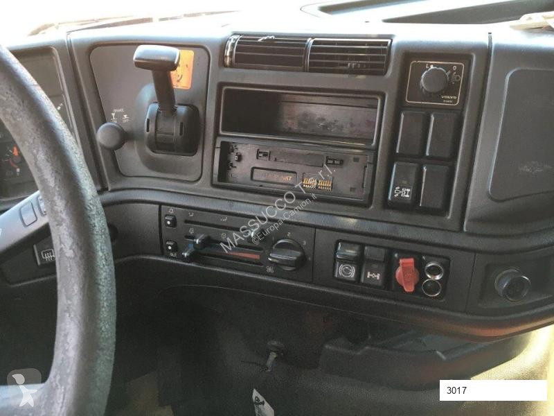 Camion Volvo -420