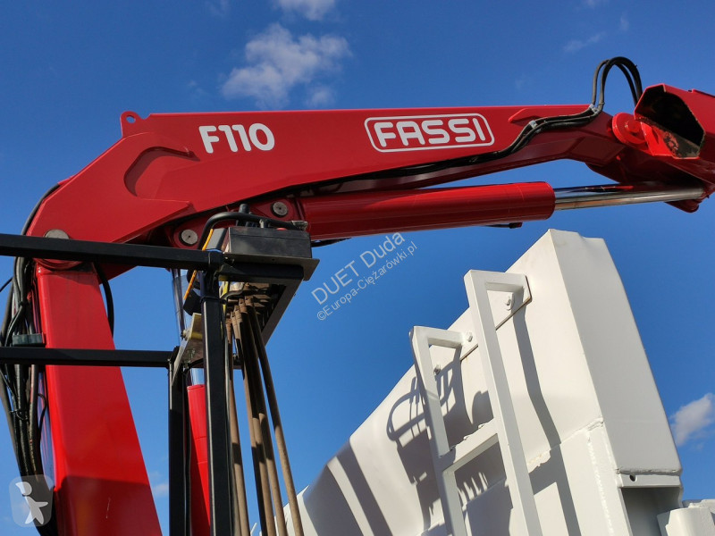 Kamion Renault 26.370 6x4 Mocny HDS FASSI F110
