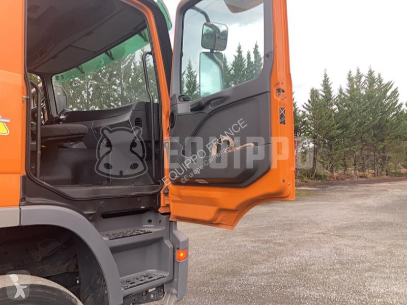 شاحنة Mercedes 3241 K 8x4 2004 RSP ESE 32 / 7-2...
