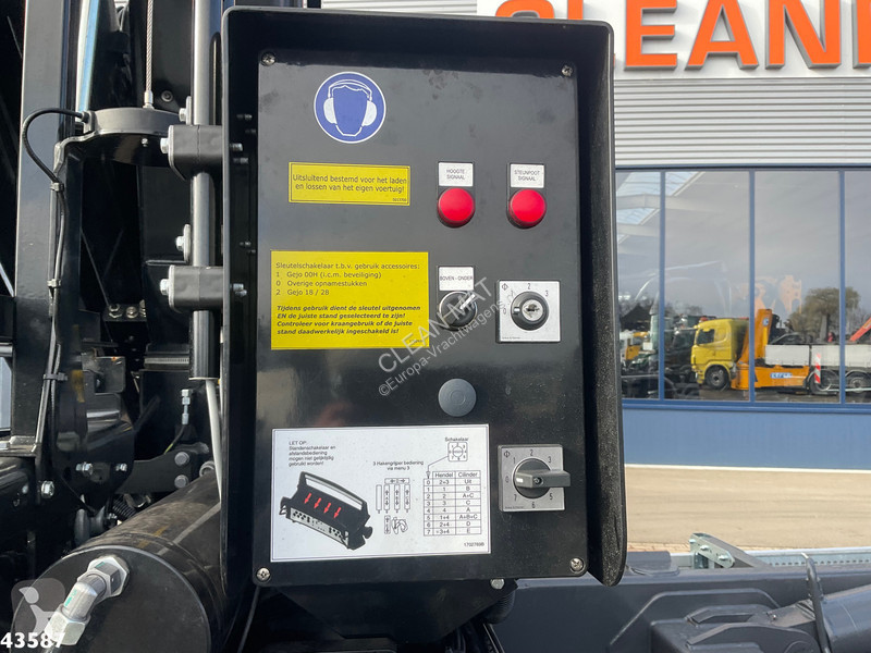 Camion DAF FAN  430 Hiab 25 Tonmeter laadkraan