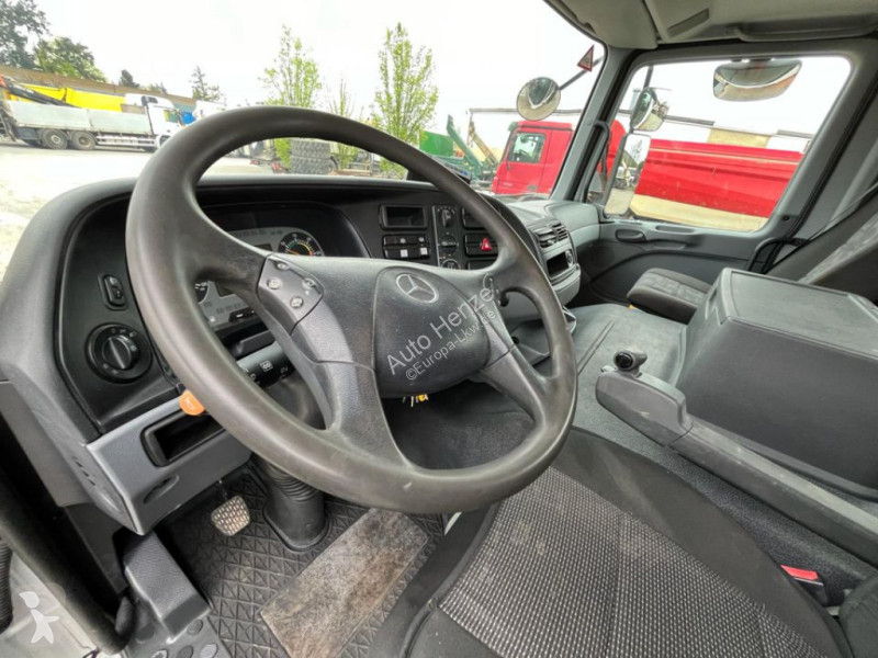 Camion Mercedes Actros 3241 B 8x4  Betonpumpe...