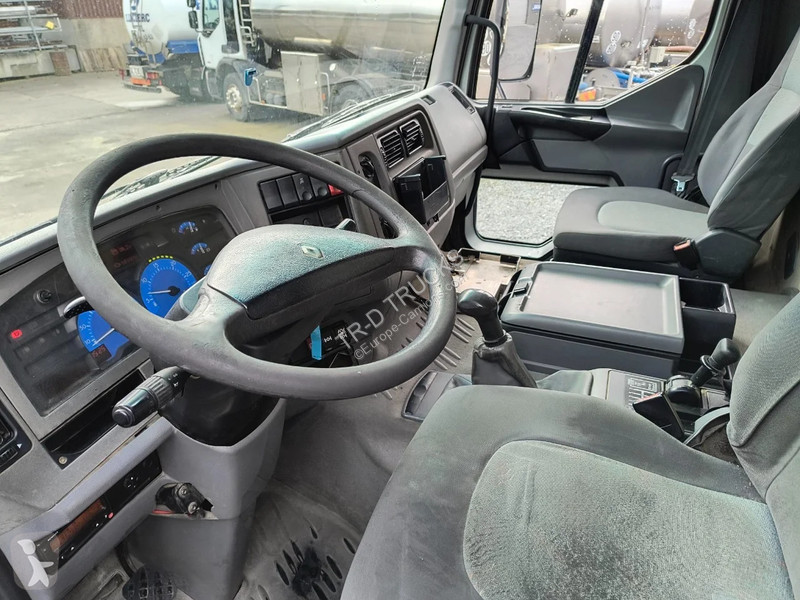 Camion Renault 270 13500L FUEL / CARBURANT...