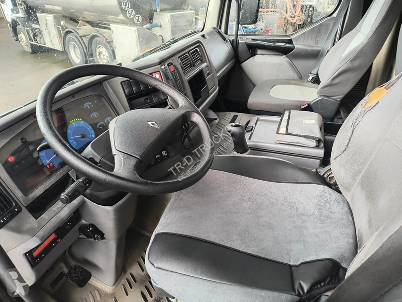 Camion Renault 270 13500 L FUEL / CARBURANT...