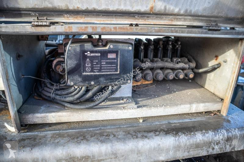 Kamion Iveco  EUROTRAKKER 400+BAND/TAPIS/BELT-T40