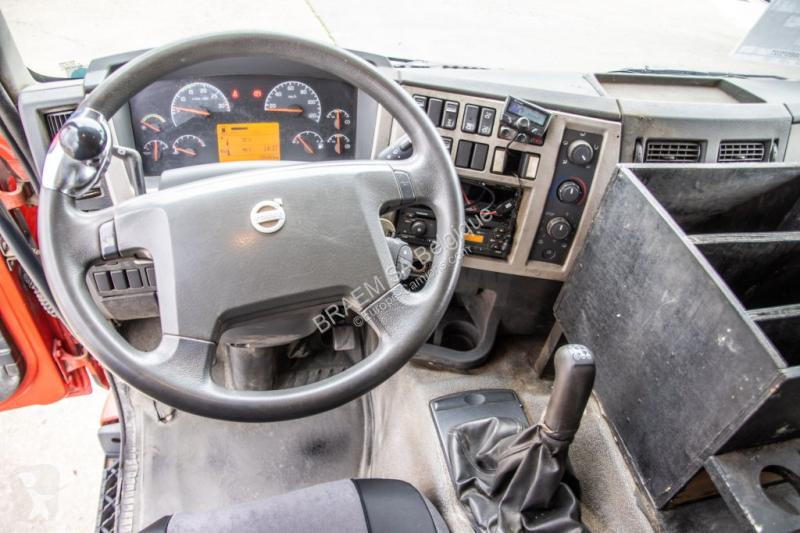 Camion Volvo 300 - 172 890 KM