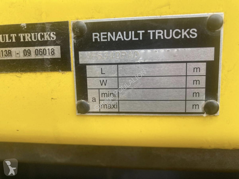 Vägmaskiner Renault ENGIN DE VOIRIE AVEC...