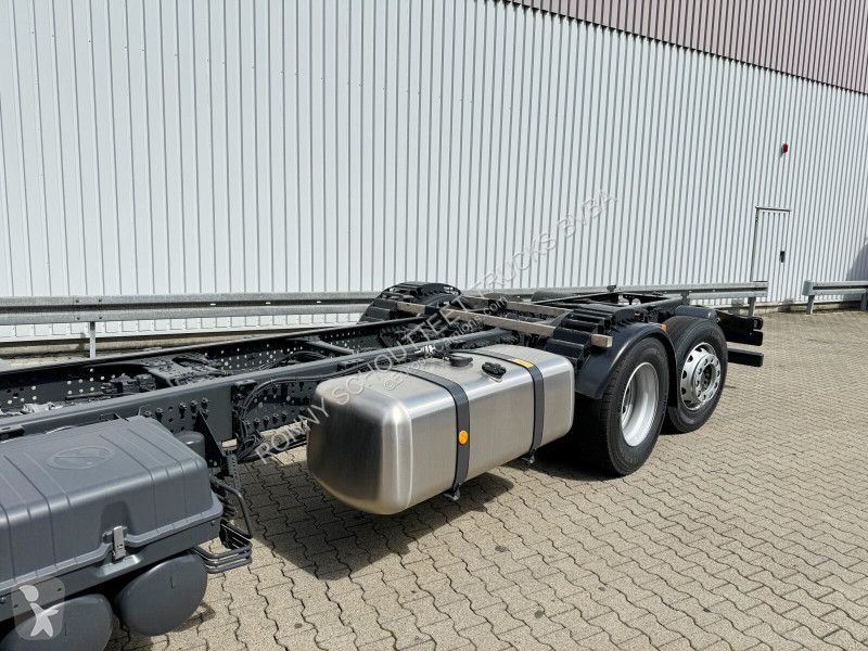 Camion Mercedes Actros 2548 L 6x2 Actros 2548 L...