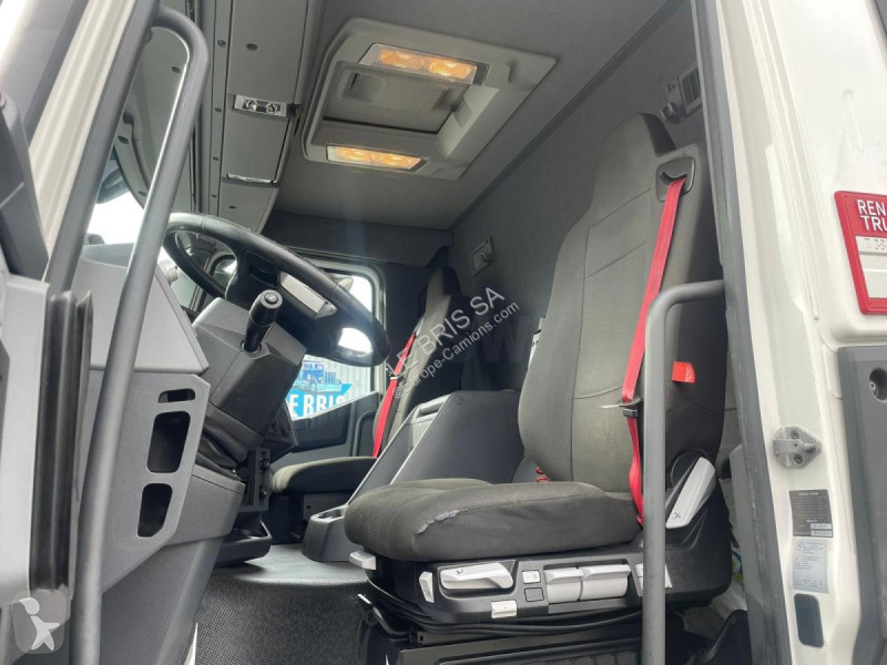 Vrachtwagen Renault 380 Gamme T