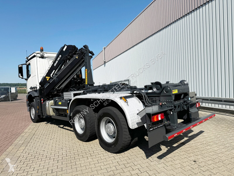 Camion Mercedes Arocs 3351 AK 6x6 Arocs 3351 AK...
