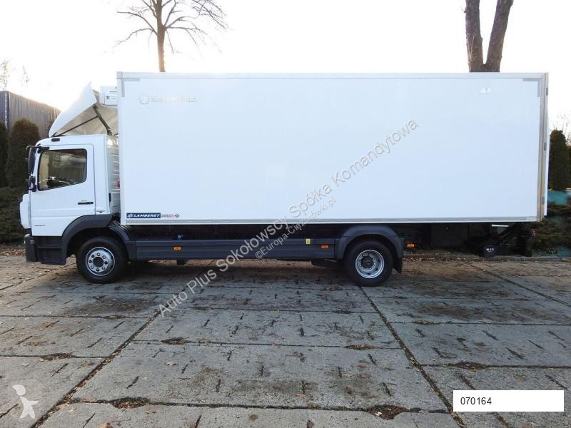 Camión Mercedes ATEGO 12.24 KONTENER CHŁODNIA...