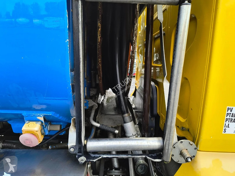 Camion Renault 220 10500L FUEL / CARBURANT - 4...