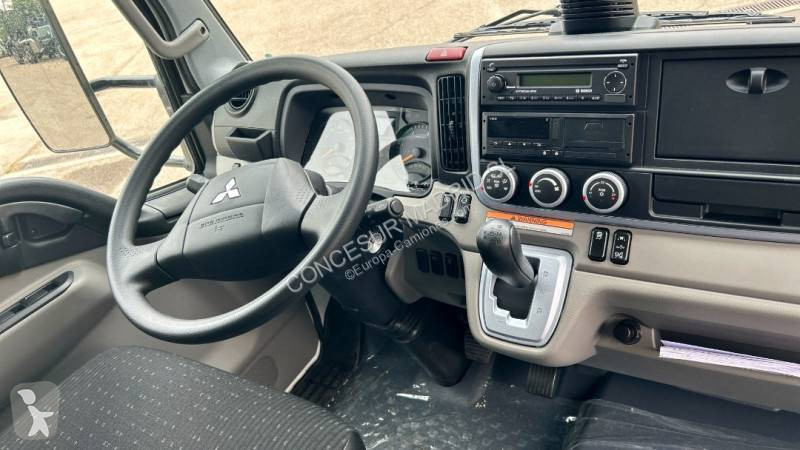 Camion Mitsubishi Fuso