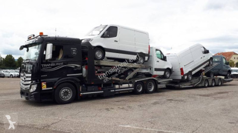 Camion remorque porte voitures Mercedes