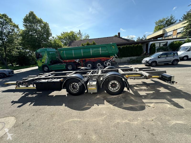 Vrachtwagencombinatie 4 x Tandem Lafette MEGA...