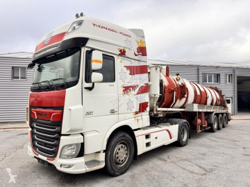 Camión remolque DAF XF460