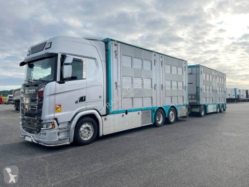 Хенгер ремарке за превоз на животни Scania