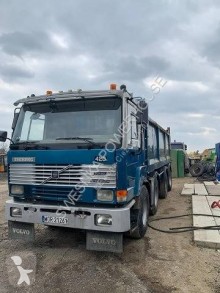 Camion remorque benne Volvo TERBERG 420