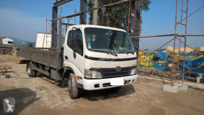 Camion Toyota Dyna plateau occasion