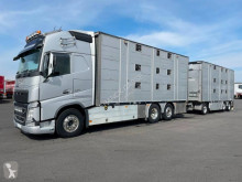 Camión remolque remolque ganadero Volvo FH