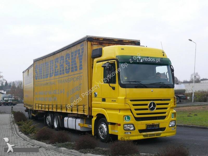 Ciężarówka z przyczepą Mercedes firanka Actros 2635 6x2