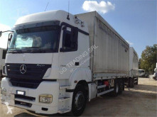 Camion remorque plateau Mercedes