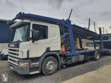 Vrachtwagen met aanhanger autotransporter Scania P114 LA 340