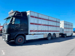 Kamion s návěsem přívěs pro přepravu dobytka Volvo FH 500 Globetrotter