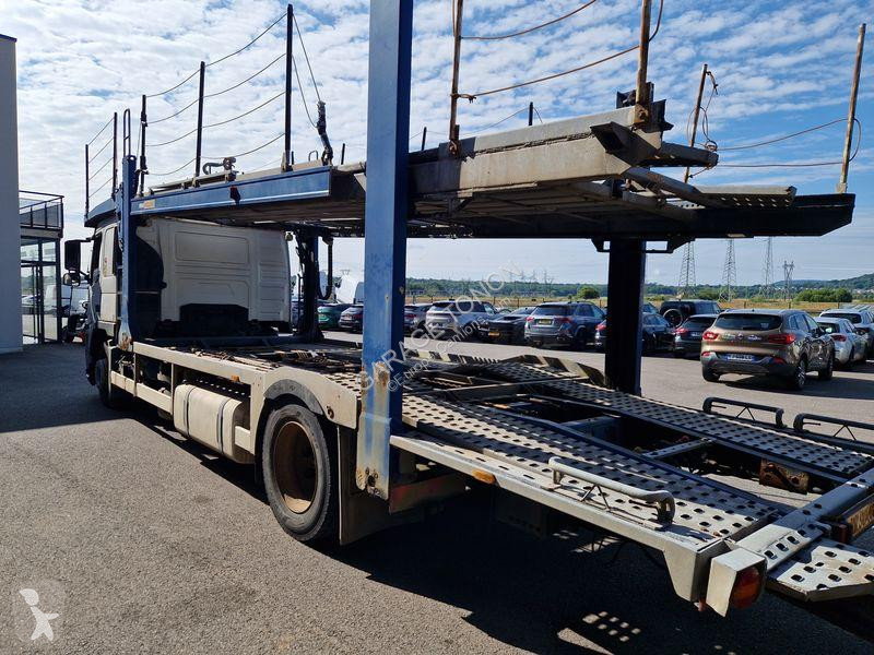 Camión remolque Volvo 300
