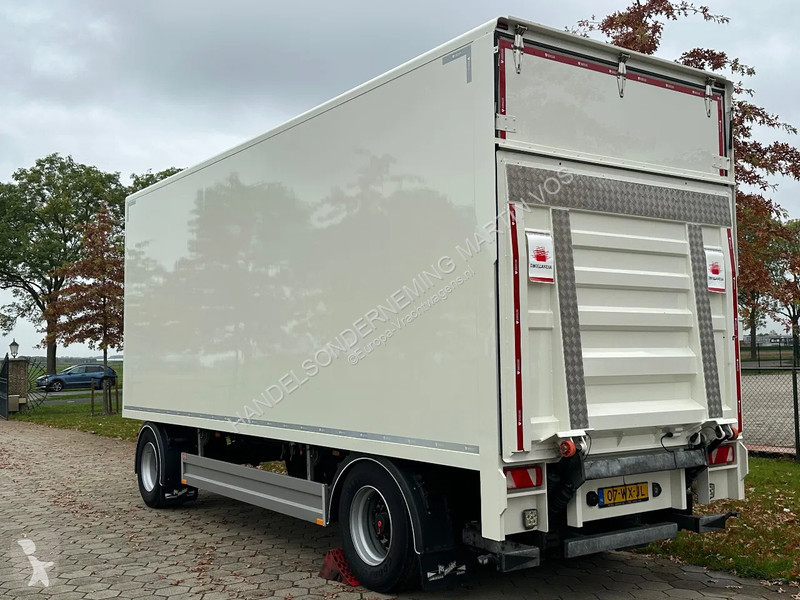 مقطورة  PACTON GESLOTEN AANHANGER MET LAADKLEP