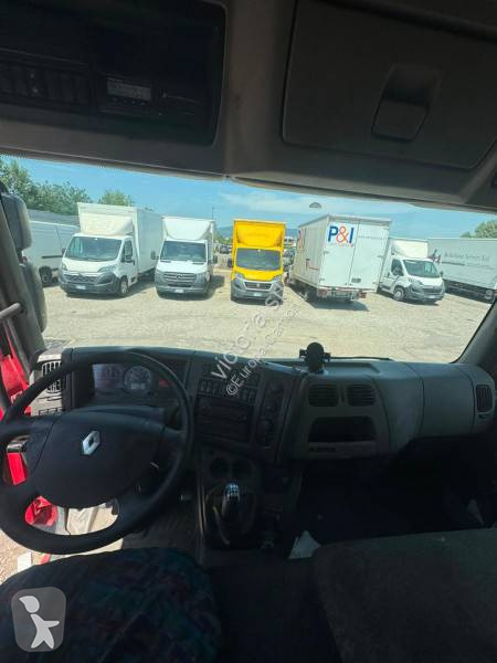 شاحنة مقطورة Renault