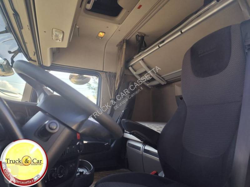 Camion remorque DAF