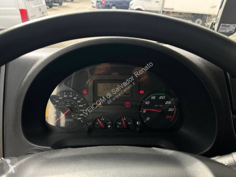 Camión remolque Iveco