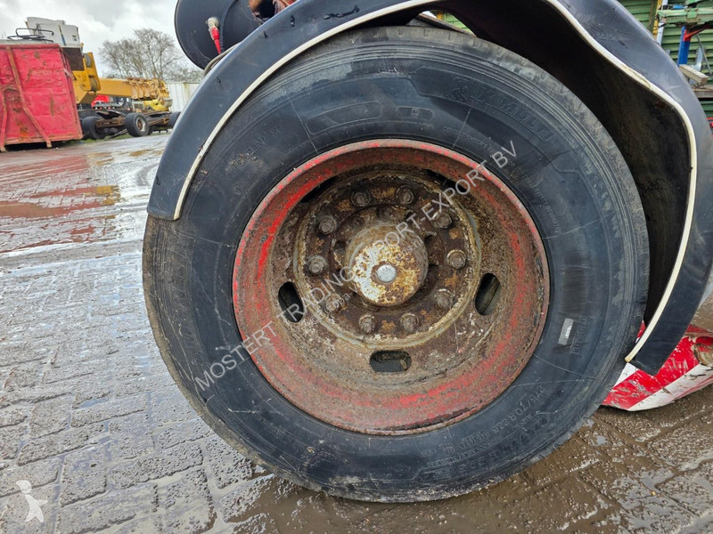 مقطورة Nooteboom 275/70 R22.5 Nooteboom 275/70...