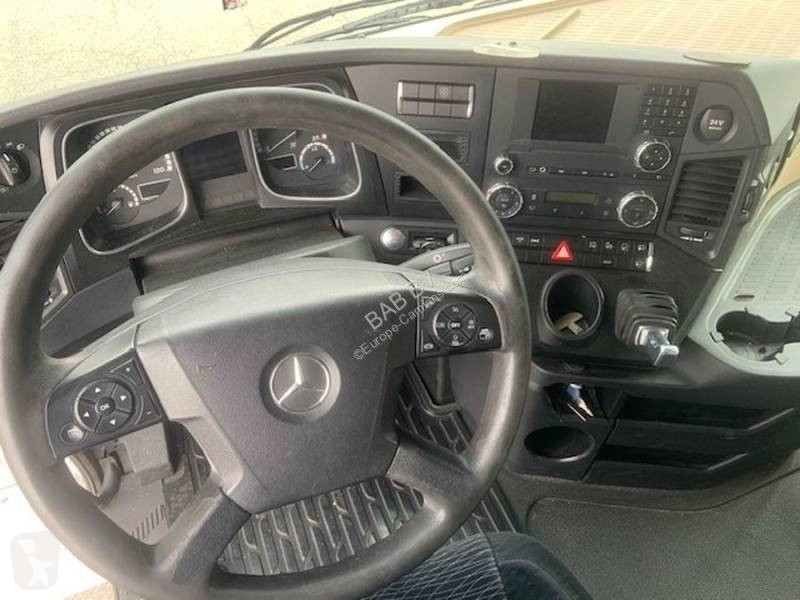 Camion remorque Mercedes