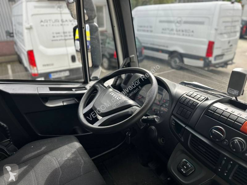 Camión remolque Iveco