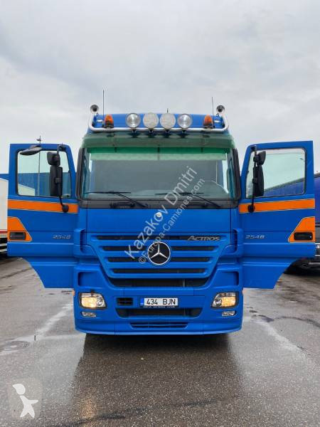 Camion remorque Mercedes