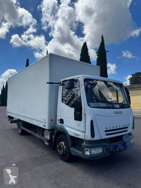 شاحنة مقطورة Iveco