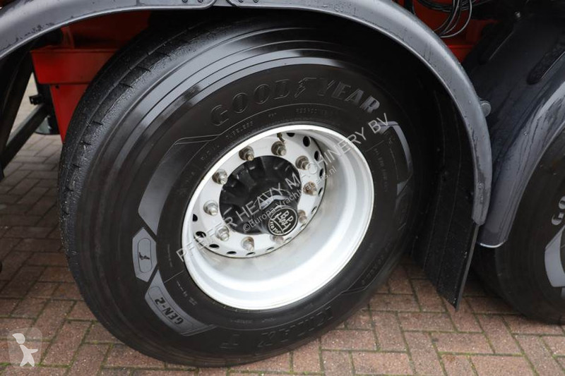 Autotreno MAX Trailer MAX410 The MAX410 with...