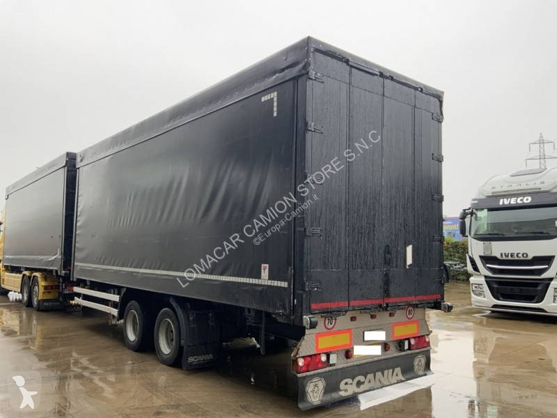 Kamion s návěsem Scania