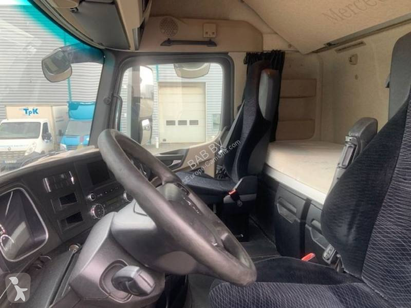 Camion remorque Mercedes