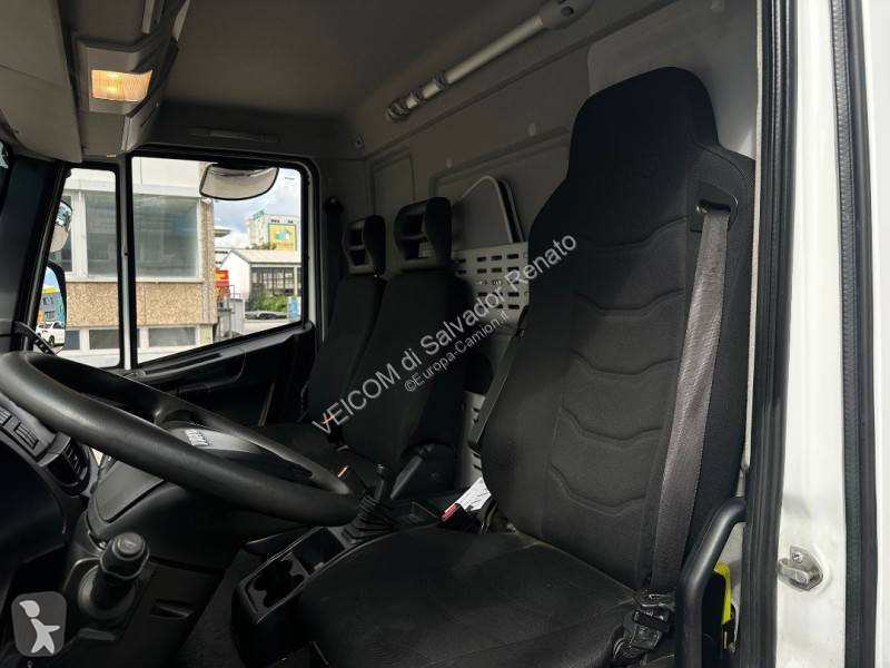 Camión remolque Iveco