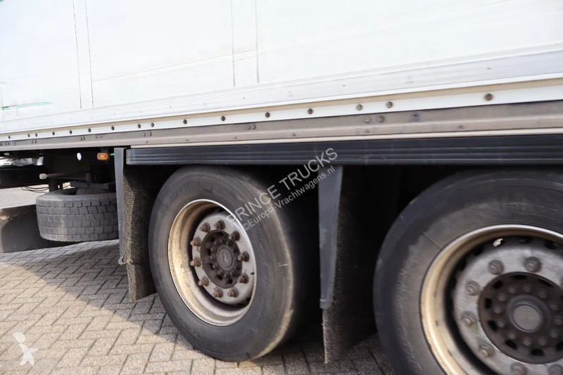 شاحنة مقطورة  * SK027 * LIFT AXLE *