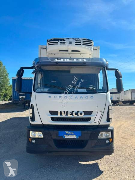 شاحنة مقطورة Iveco