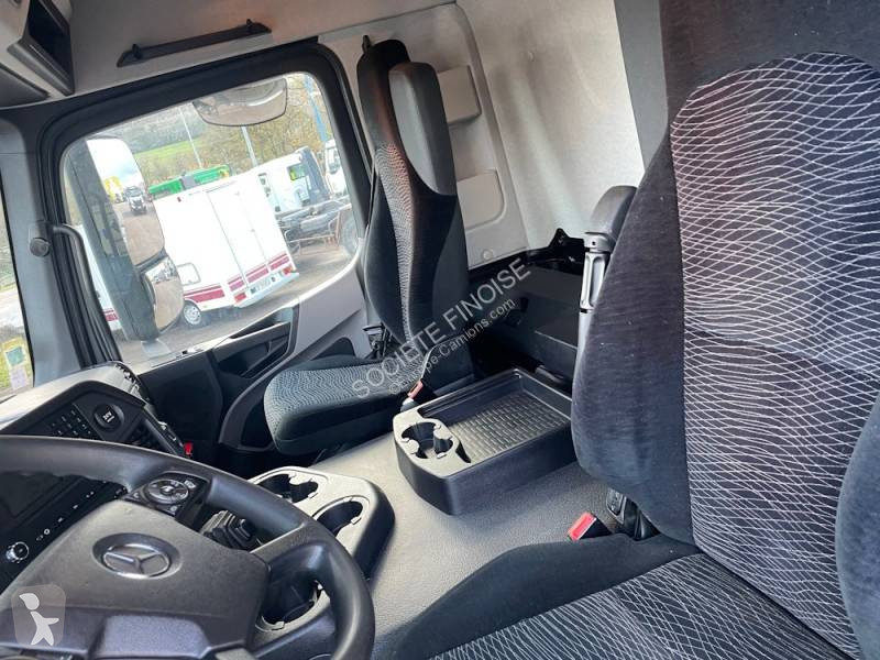 Camion remorque Mercedes 2543